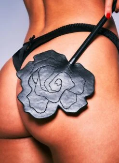 Fleur Du Mal Leather Rose Shaped Paddle -Fleur du Mal Shop 019 GA 230829 0096web