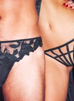 Fleur Du Mal Men's Lily Embroidery Thong -Fleur du Mal Shop 024 GA 231009 0139web d42e27d7 ce42 4a04 b2c3 3bd7d3516d1c