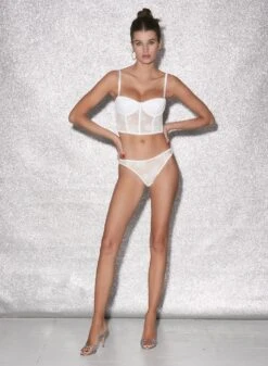 Fleur Du Mal Bouquet Lace Bustier Top 16 Fleur Du Mal Bouquet Lace Bustier Top -Fleur du Mal Shop FDM 010623 1 02897full d0aff758 1635 468d 998a 2da3f99b3462