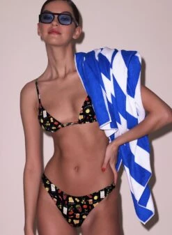 Fleur Du Mal Grommet Triangle Bikini Top -Fleur du Mal Shop FDM 051624 37895full 73b3daf1 42b9 49c0 9af6 b8ec2322f146