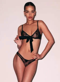 Fleur Du Mal Untie Me Cheeky -Fleur du Mal Shop FDM 112124 107601 full 1